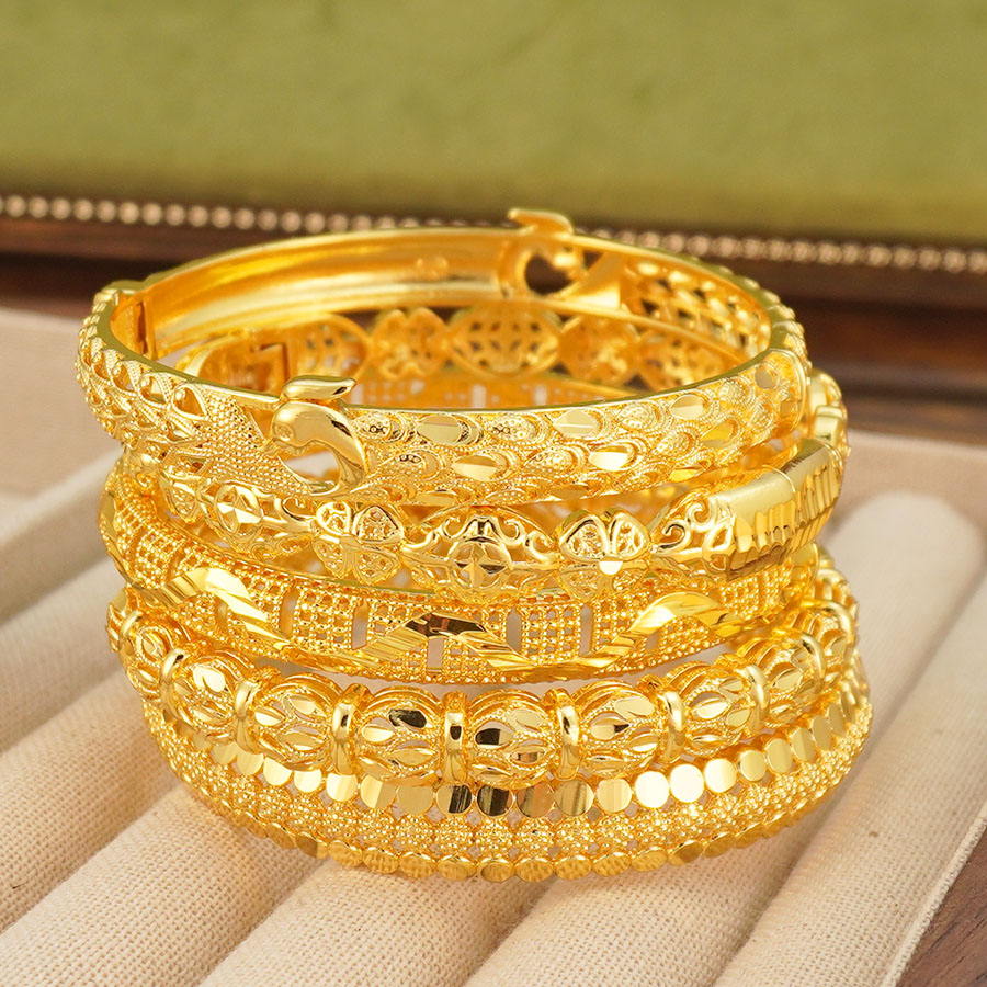 1 Stück Goldfarbenes Pfauen-Mo – Ethnic Fashion In Dubai Bewertung und Preis