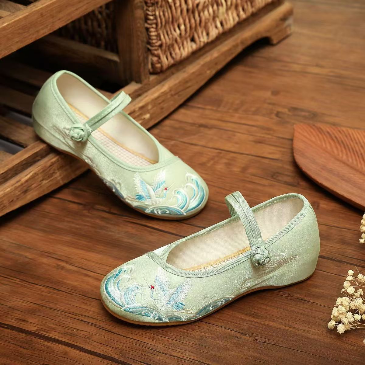 Damen-Schuhe mit flacher Sohle – Ethnic Fabric Bewertung und Preis