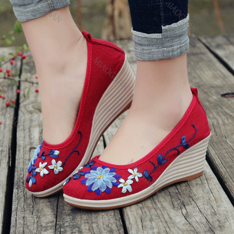 Bestickte Damen-Komfort-Keilab – The Ethnic Fashion Bewertung und Preis
