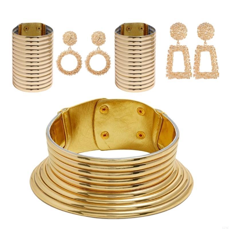 Elegantes Tribal-inspiriertes  – Ethnic Contemporary Fashion Bewertung und Preis