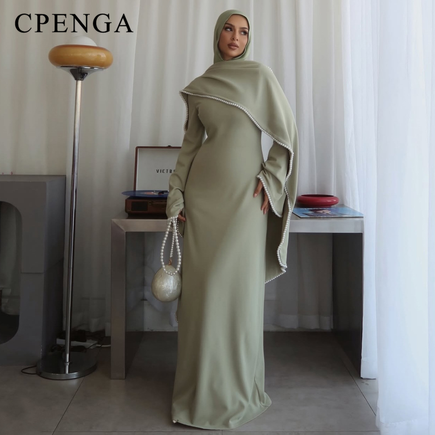 Luxuriöse Dubai Abaya mit Perl – Abaya Modest Wear Bewertung und Preis